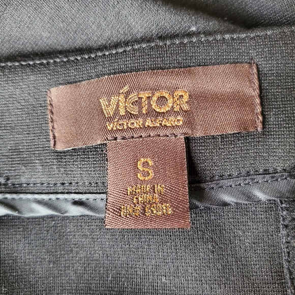 Skirt - Picture 3 of 5